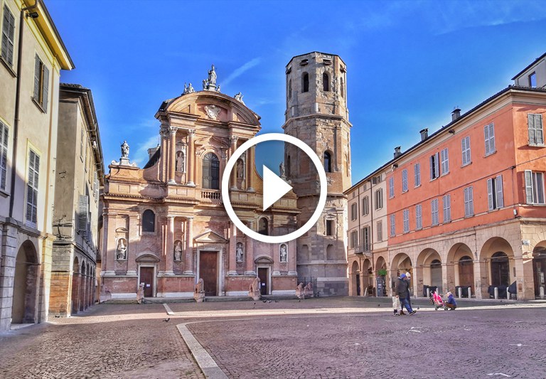 Video: "La Basilica e la torre di San Prospero". Apre link esterno a YouTube